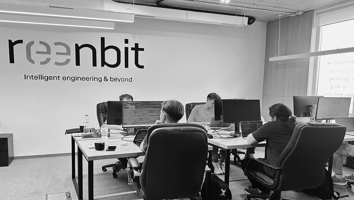 Data Engineering Services | Reenbit